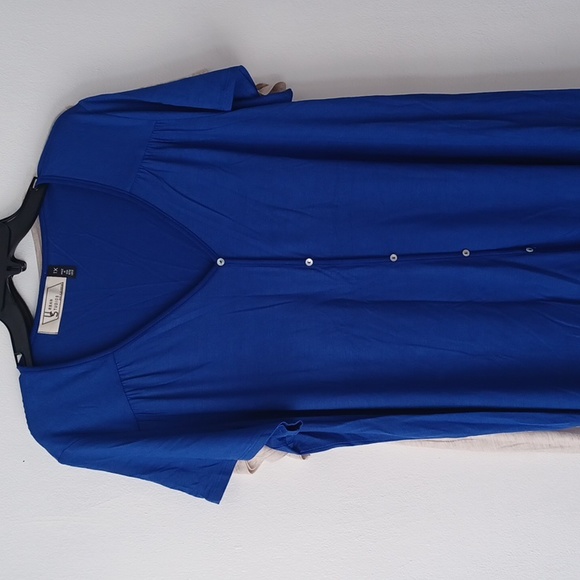 Urban Studios BUNDLE of (2) tops tie front  plus size button shirts - Picture 13 of 13